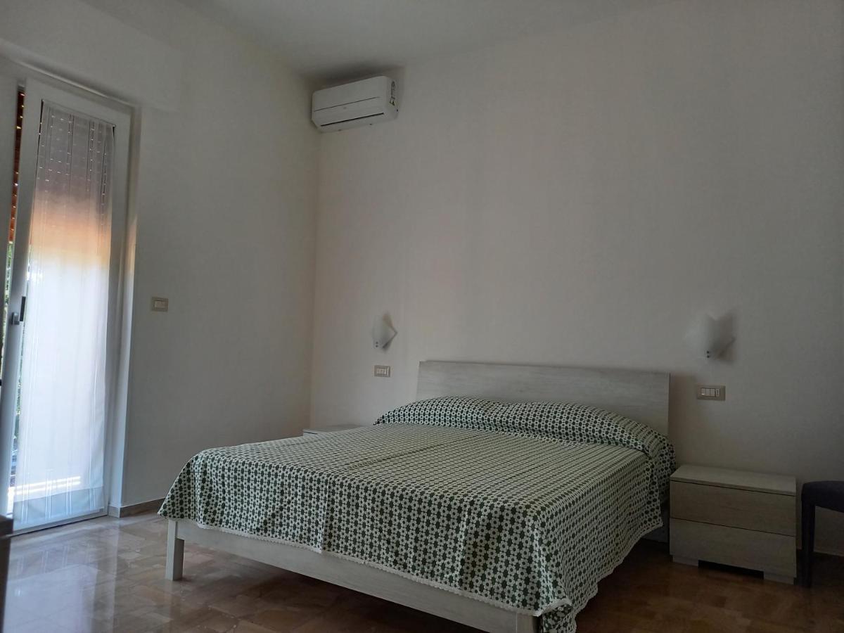B&B La Vela Villa Rosa Di Martinsicuro Екстериор снимка